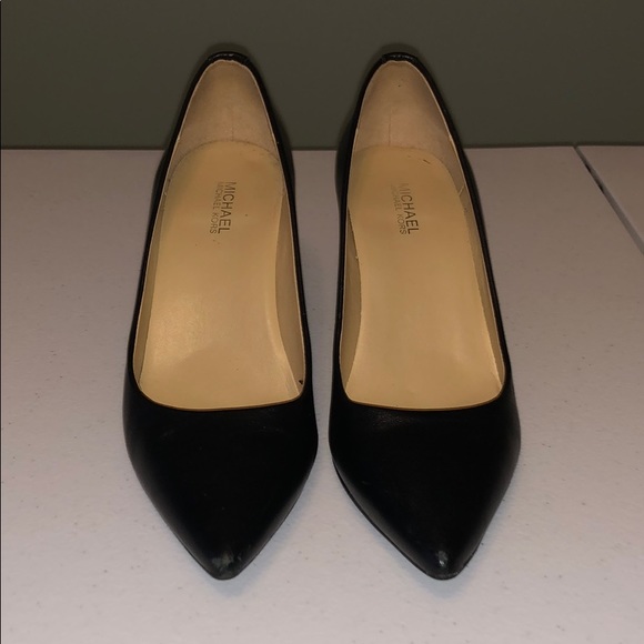 MICHAEL Michael Kors Dorothy Flex Leather Pump - Picture 5 of 10